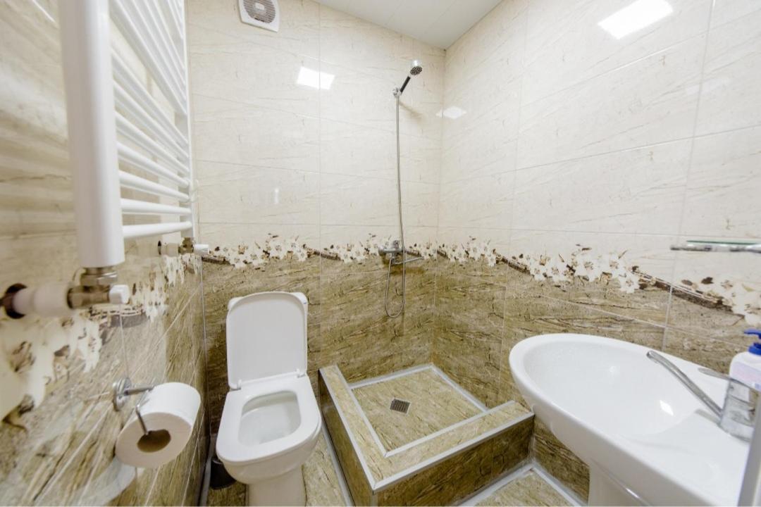Cozy Hotel Kazbegi Quarto foto