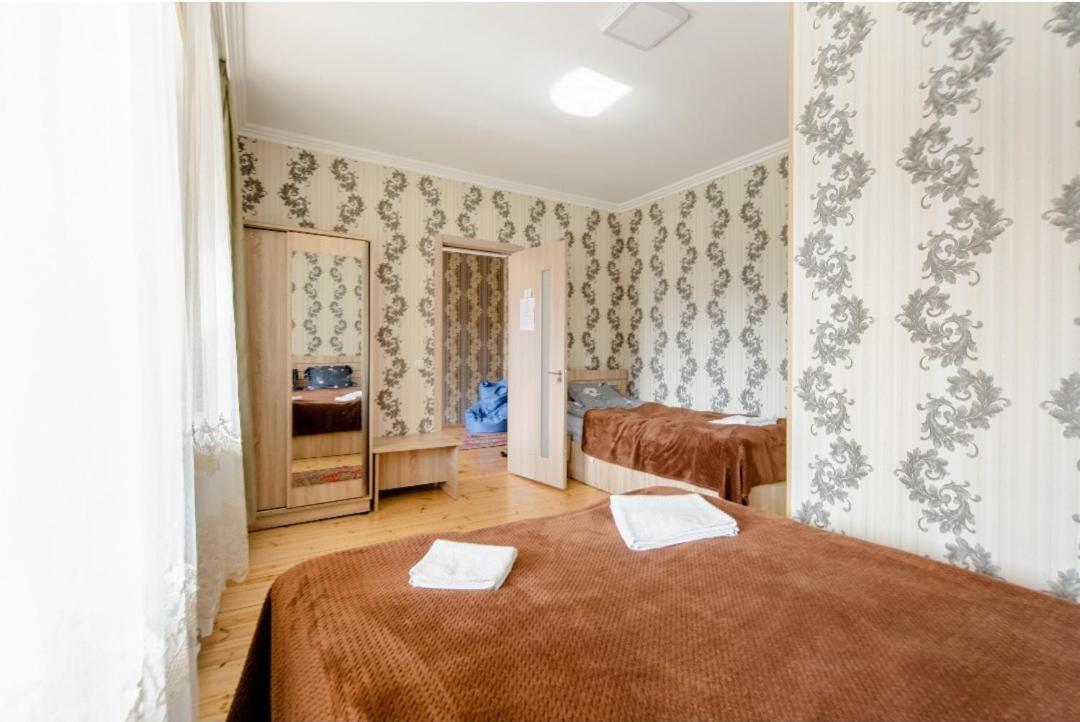 Cozy Hotel Kazbegi Quarto foto