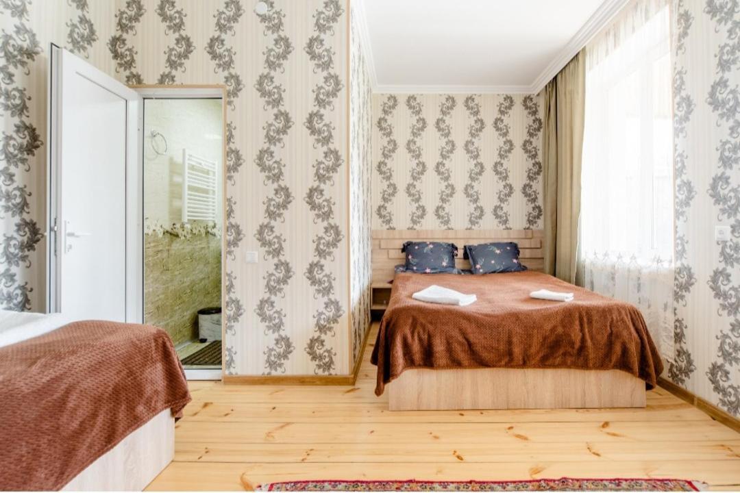 Cozy Hotel Kazbegi Quarto foto